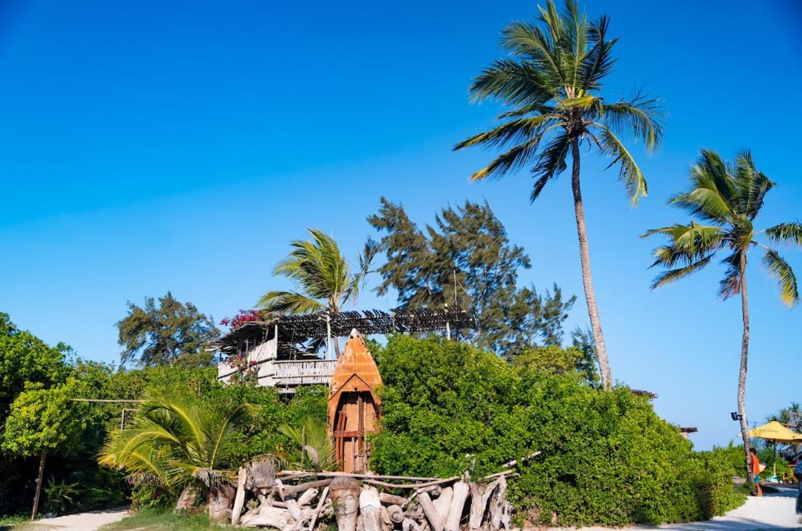 Salty'S Kitesurf Village Kilifi Exterior photo